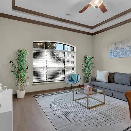 Stylish 1Br Near Bok Center Gym, Pool, Pet Frndly