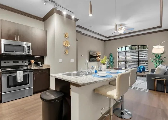 Cozy 1br- Pool,gym,pkng,near Bok Ctr&arts Dstrct Apartamento
