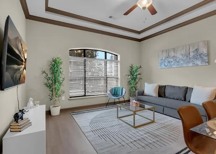 Cozy 1br- Pool,gym,pkng,near Bok Ctr&arts Dstrct