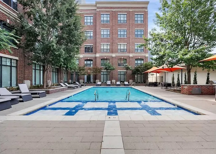Cozy 1br- Pool,gym,pkng,near Bok Ctr&arts Dstrct Apartamento