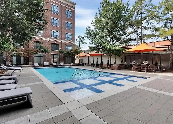 Cozy 1br- Pool,gym,pkng,near Bok Ctr&arts Dstrct Apartamento *