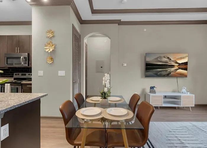 Cozy 1br- Pool,gym,pkng,near Bok Ctr&arts Dstrct *